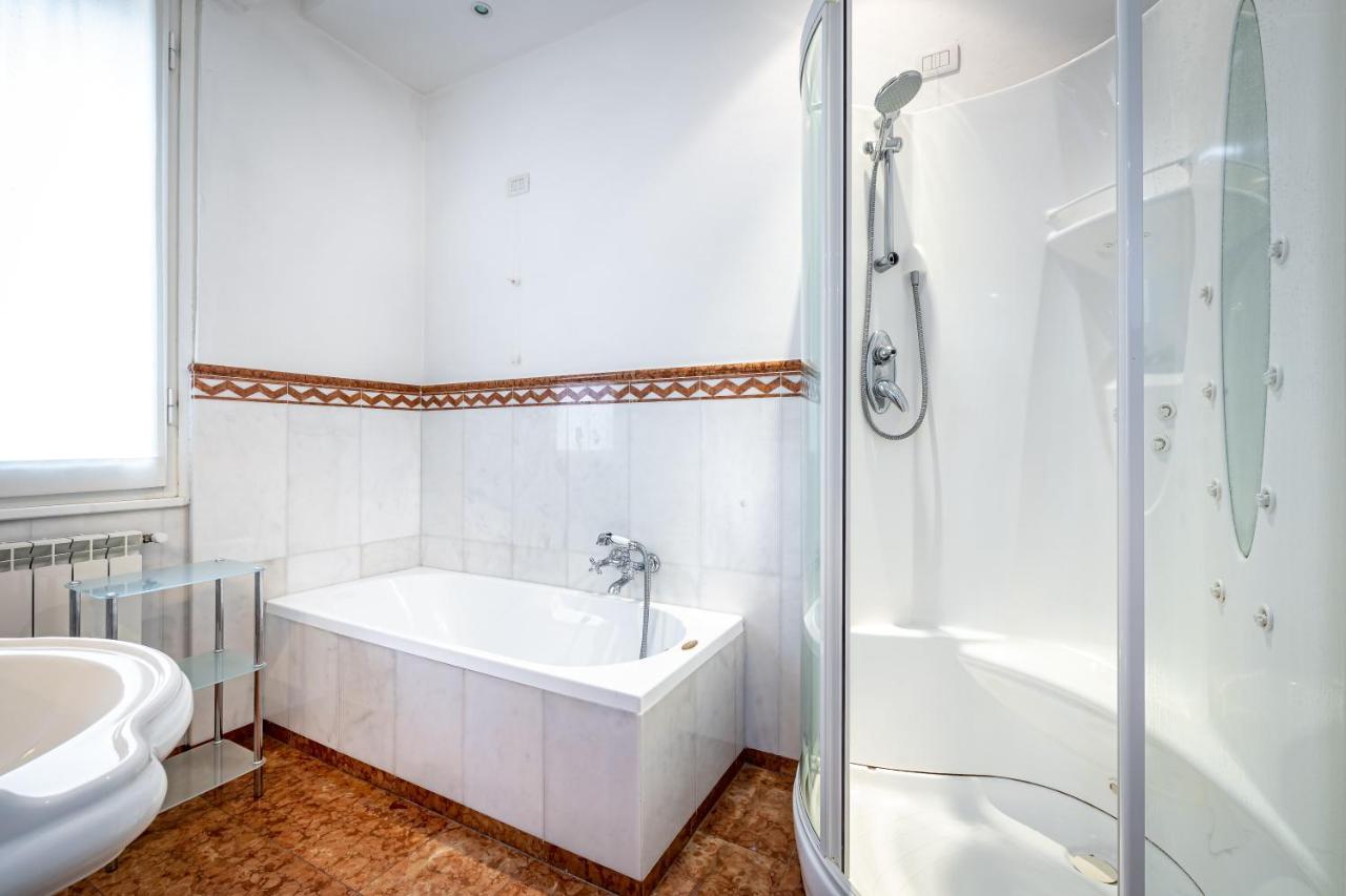 Yid D'Azeglio Luxury Apartment With Parking Флоренция Экстерьер фото